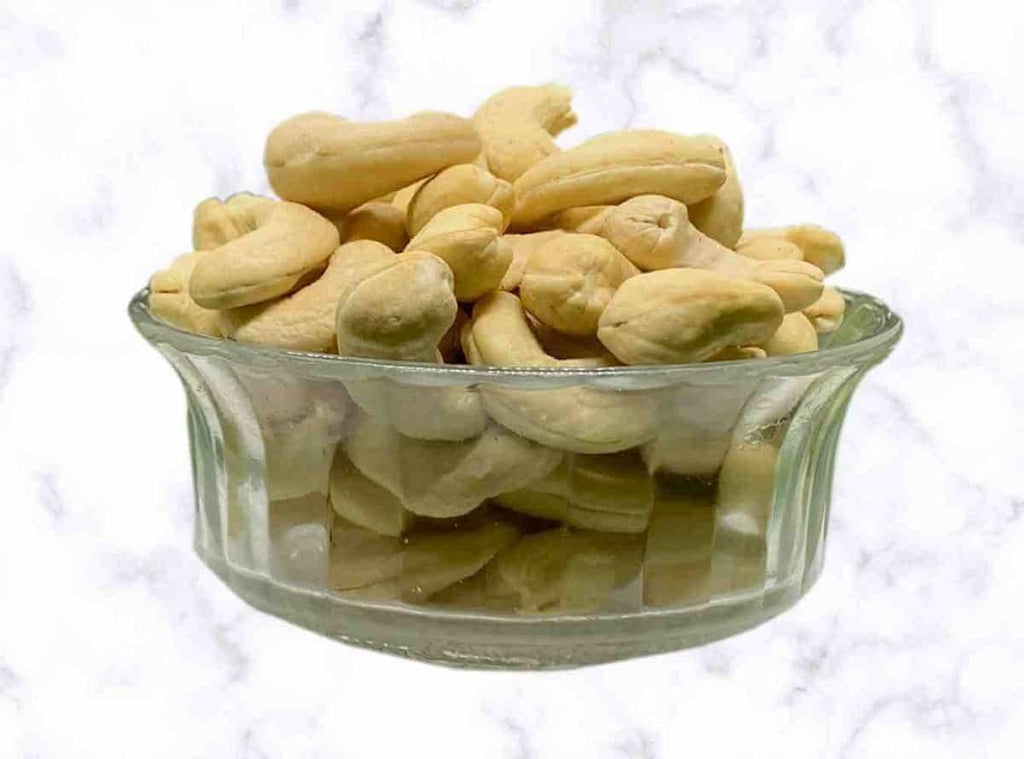 Premium Quality Cashew Nuts: Kaju Medium Size W 240 - AlphonsoMango.in