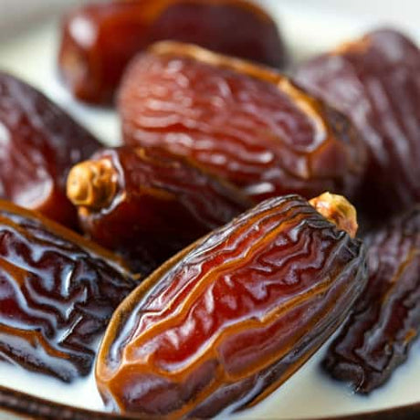 Benefits of Dates with milk