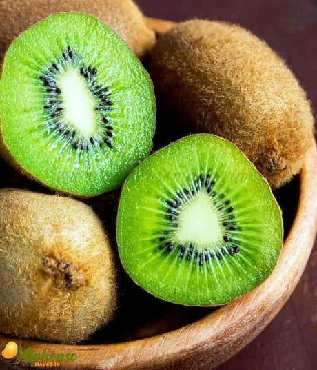 Buy Premium quality Green Kiwi Online - AlphonsoMango.in