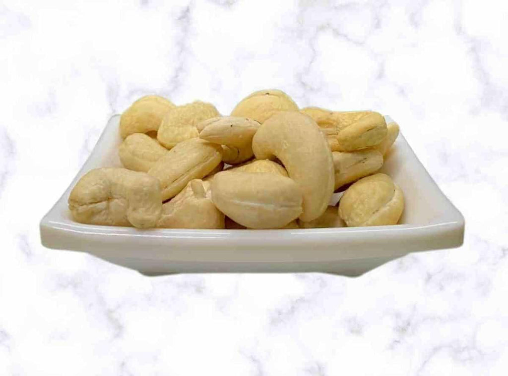 Premium Quality Cashew Nuts: Kaju Medium Size W 240 - AlphonsoMango.in